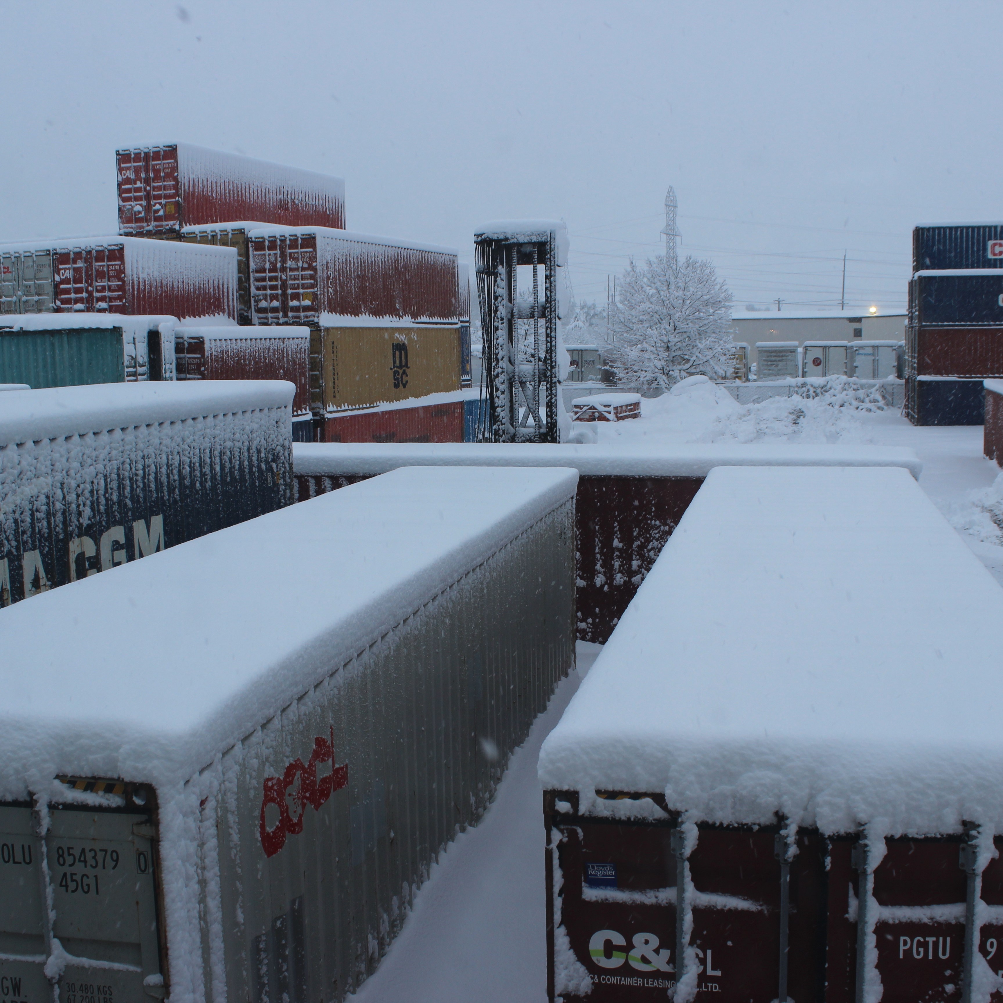 CONTAINERS COVERED IN SNOW 2017